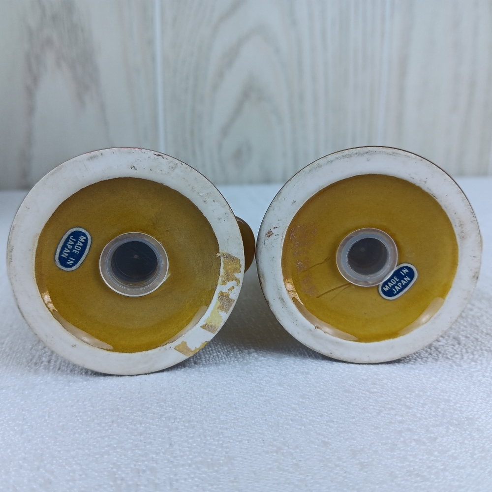 VTG Mustard Yellow Salt Pepper Shakers Of Antique Telephone w/ sunflower accent. - Picture 9 of 11